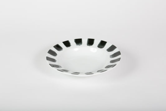 PY Pasta Plate 26 cm White w/Black Brush