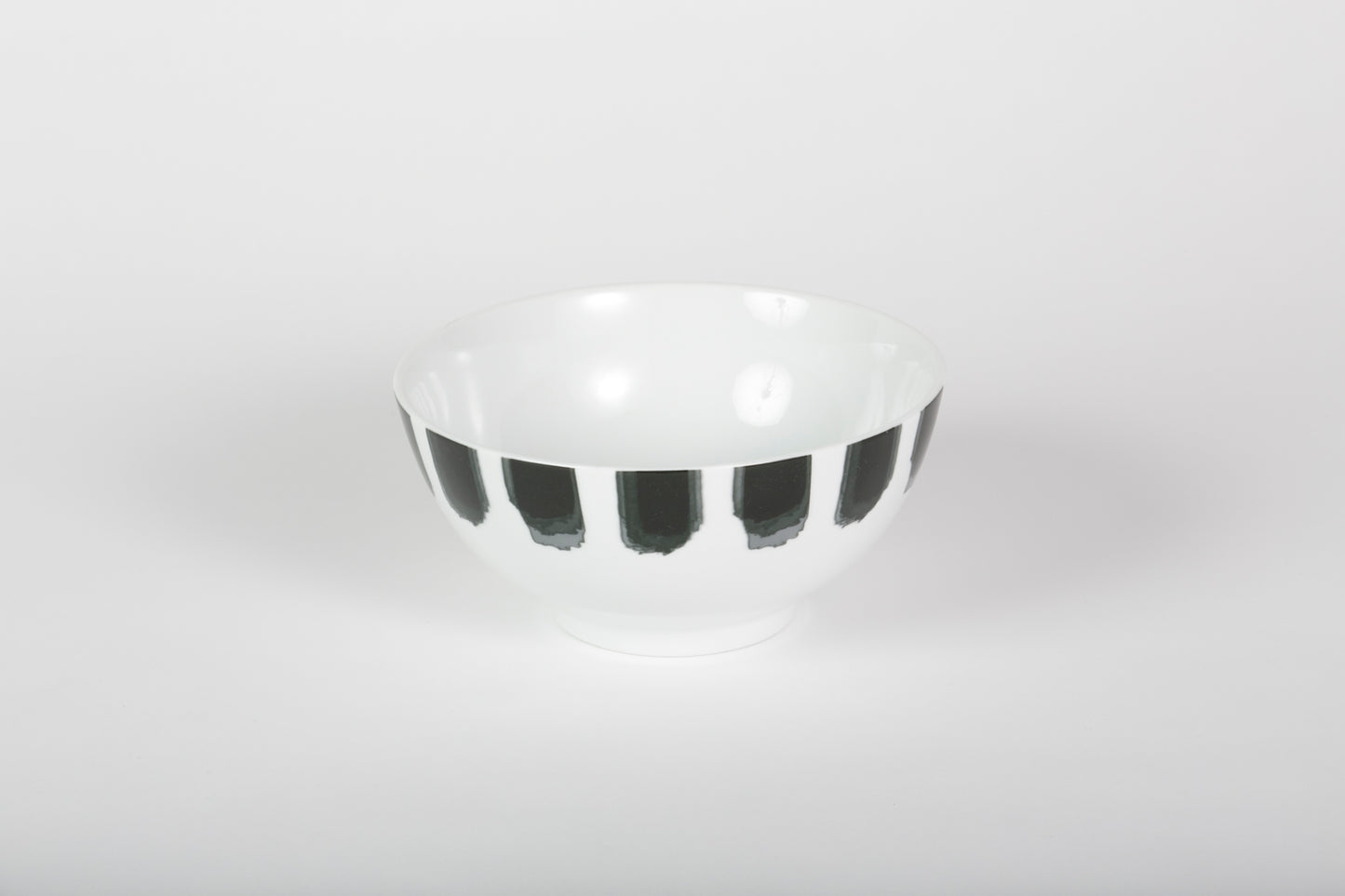 PY Noodle Bowl 19 cm White / Black Brush