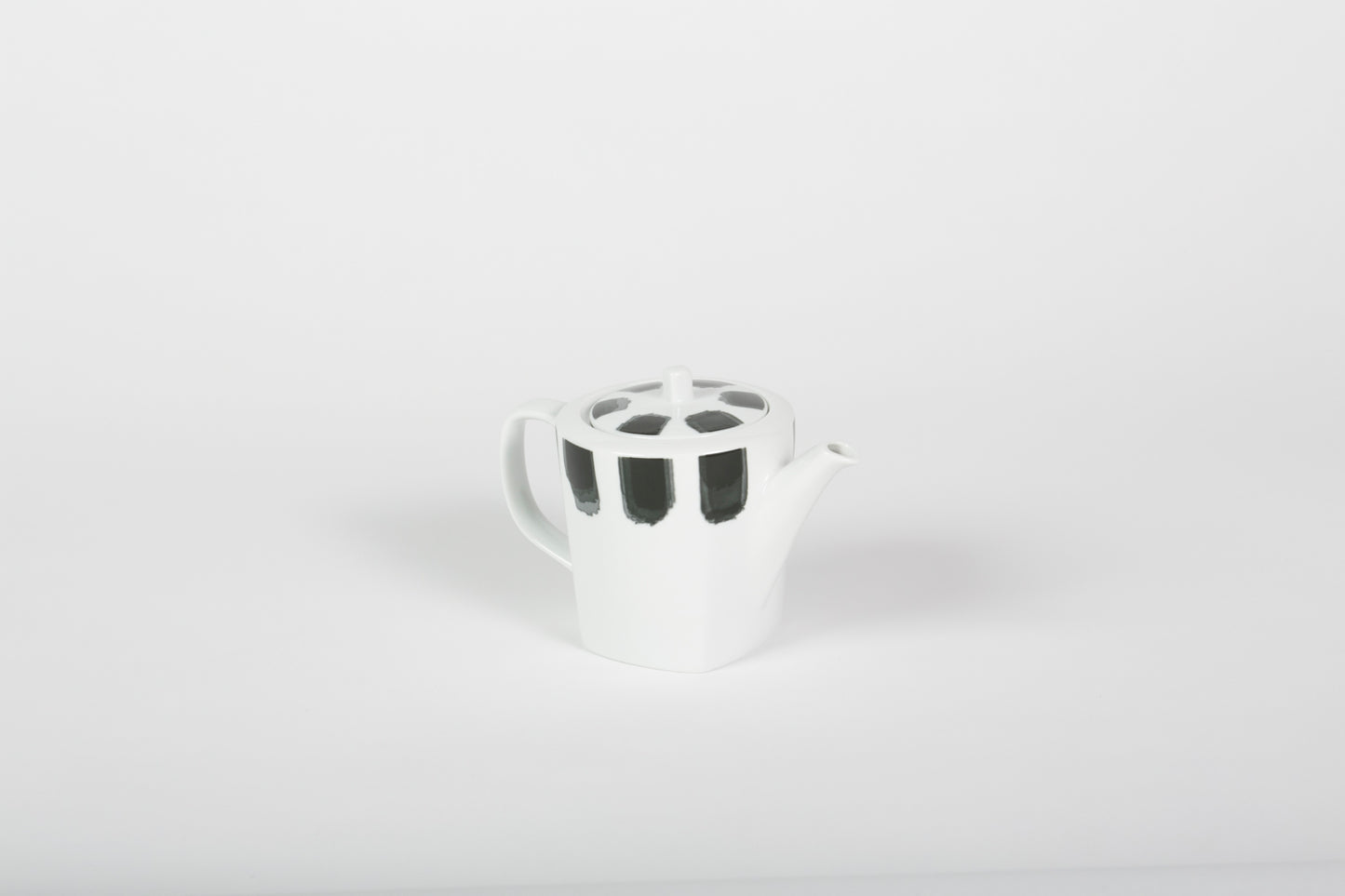 PY Tea Pot 0.4 L Pot & Lid White / Black Brush